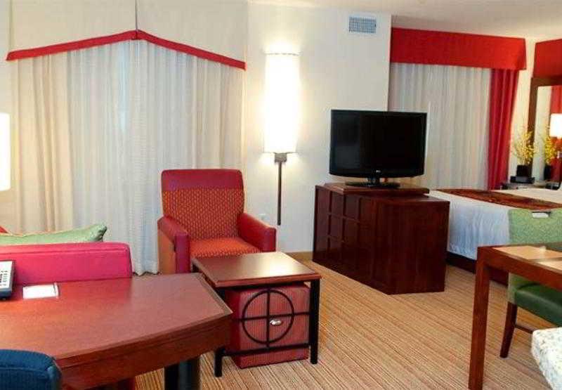 Hotel By Marriott Houston Mills Katy