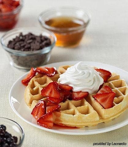 By Marriott Houston Mills Hotel 3*