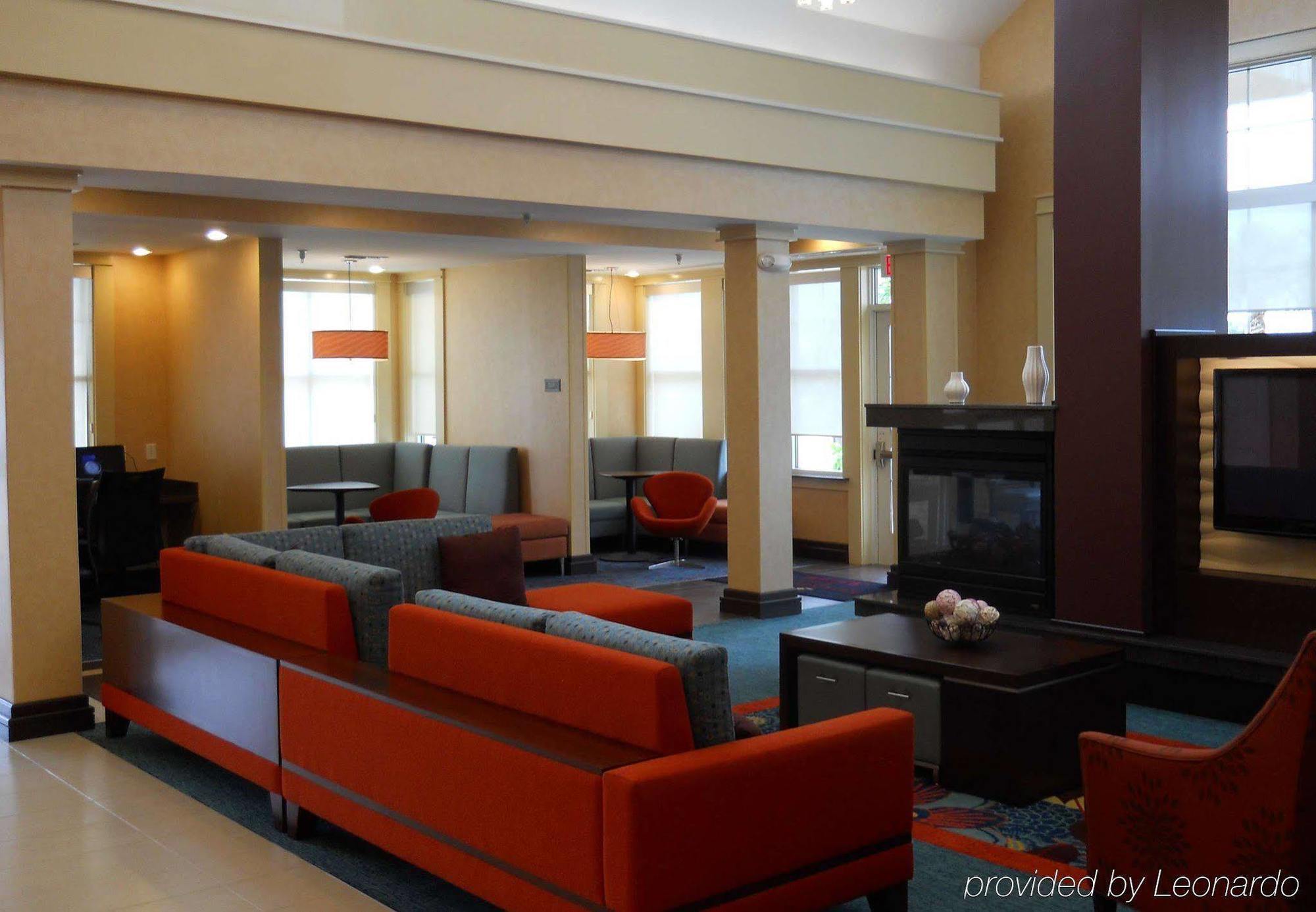 Hotel By Marriott Houston Mills