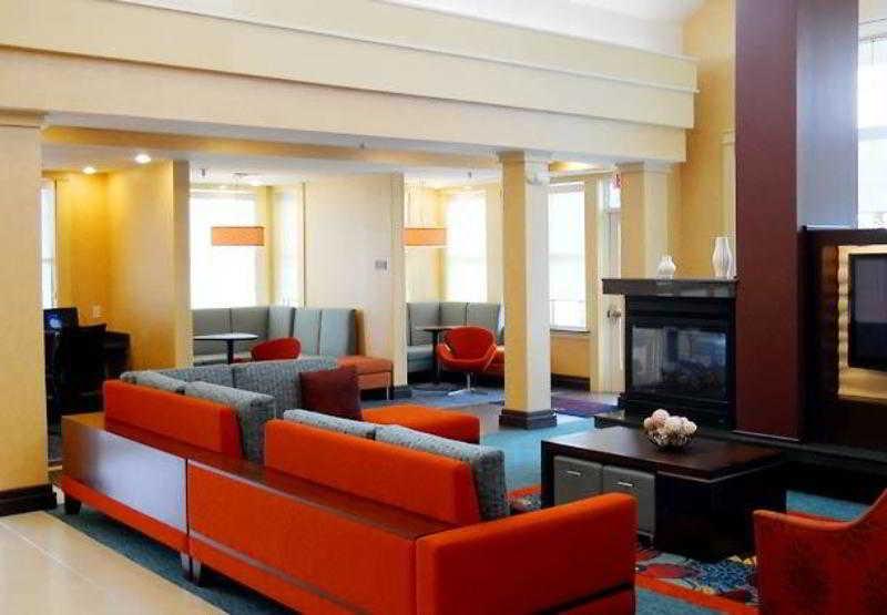 Hotel By Marriott Houston Mills 3*