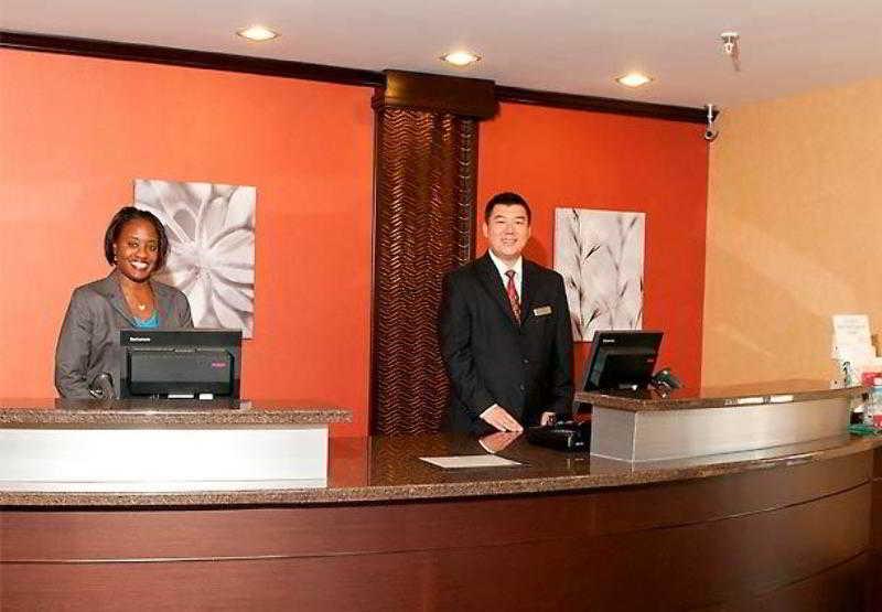 Hotel By Marriott Houston Mills 3*